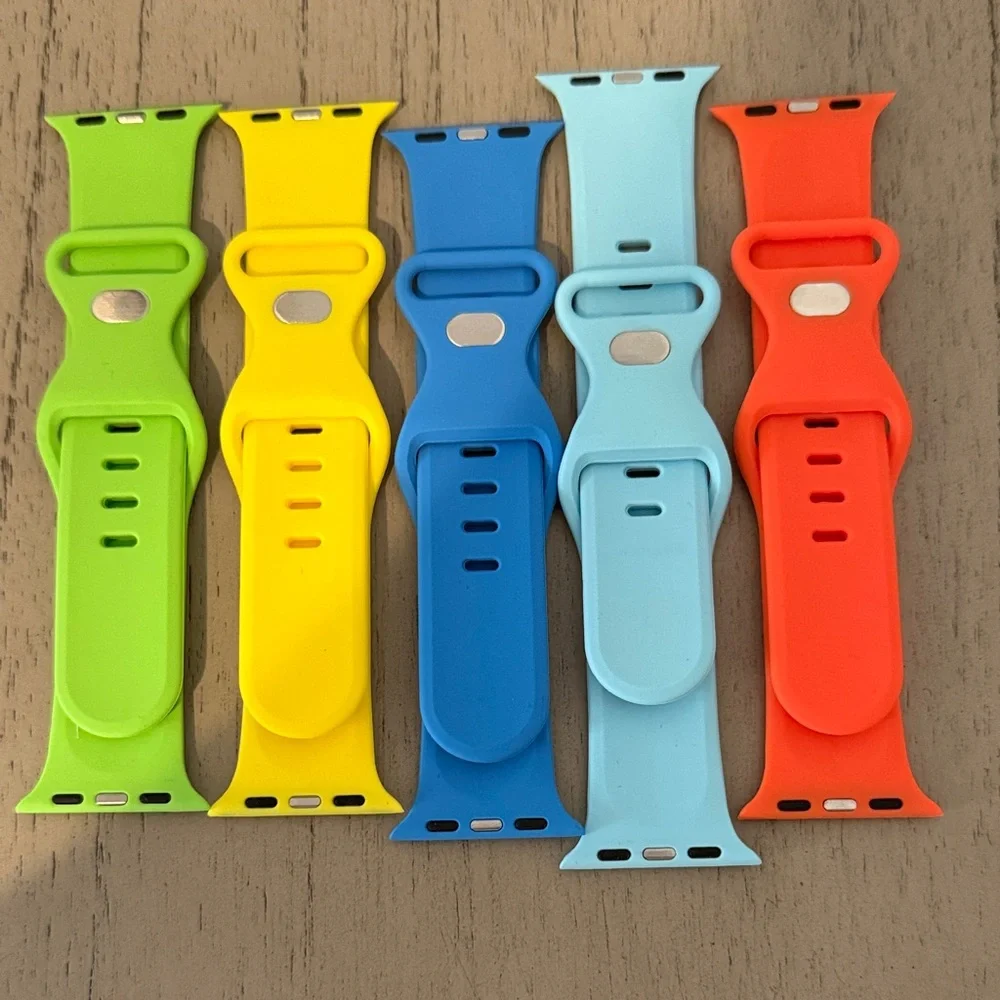 Vibrant Silicone Watch Bands for Wearables